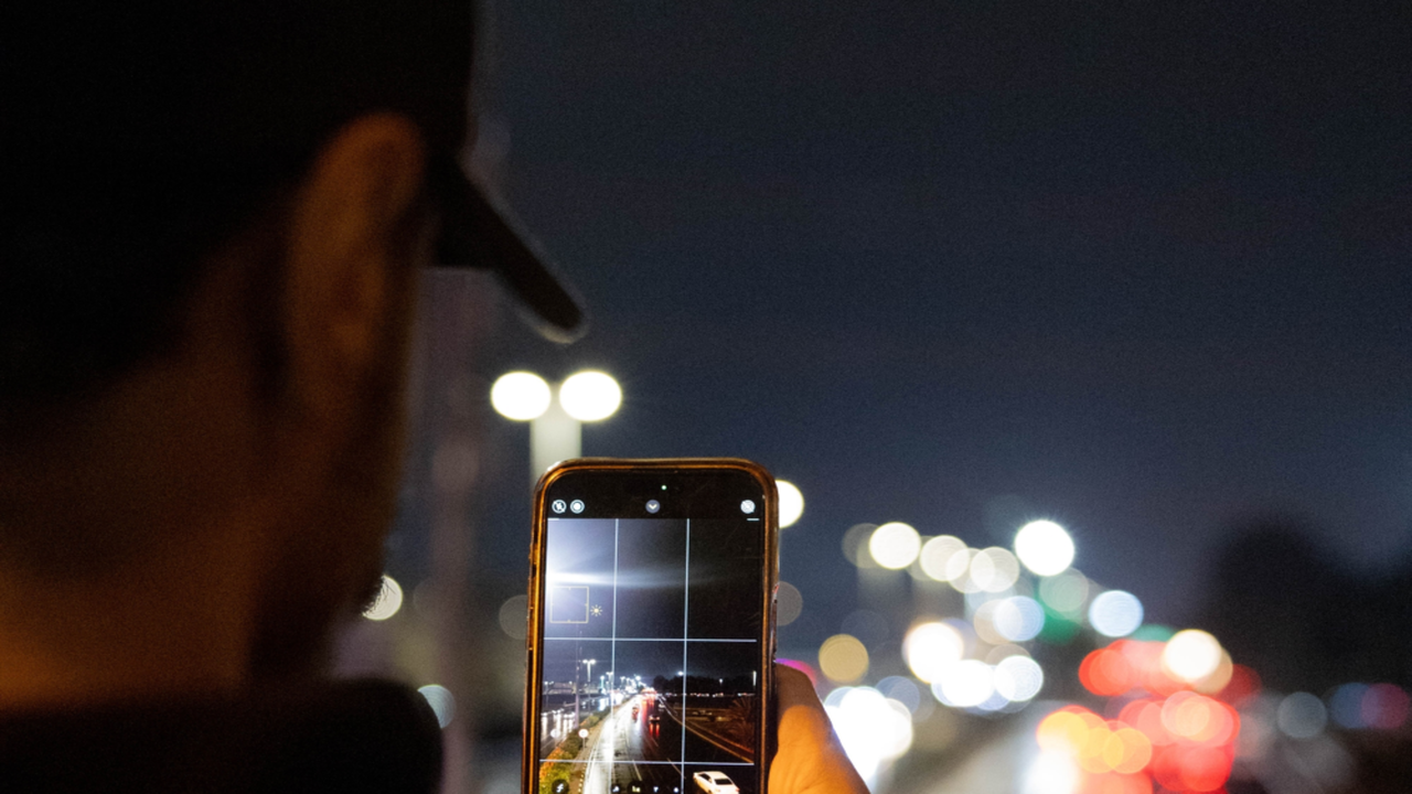 توقعات بأجواء ربيعية ماطرة تغطي معظم المناطق خلال الساعات المقبلة